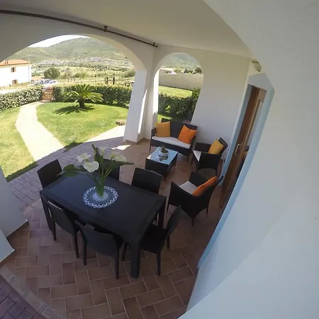 Memories - Le Bacche Di Maiorca * Budoni
